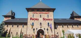 Отель Hotel Fortetsya Hetmana Киев-1